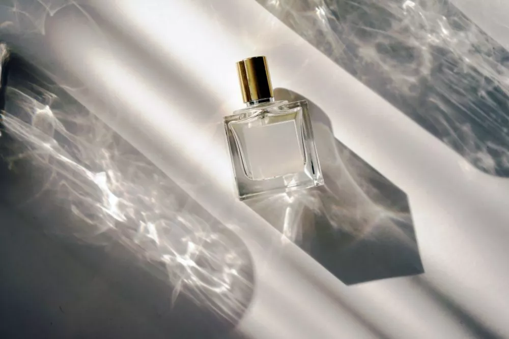 Différents types de parfums : eau de parfum, eau de Cologne…